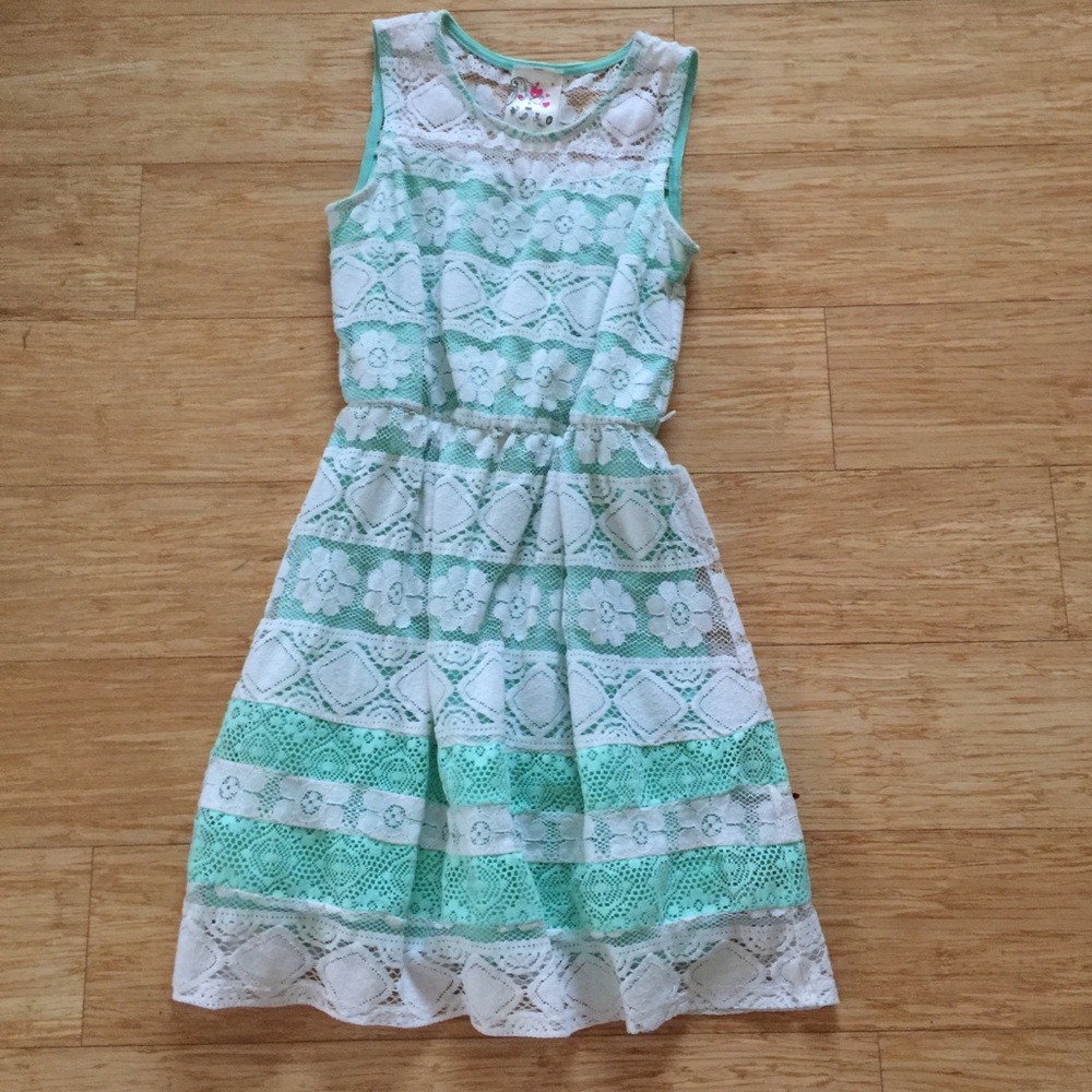 Girls dress